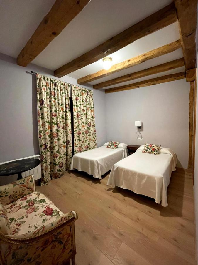 Hotel-Hospederia Los Templarios Sepúlveda Esterno foto