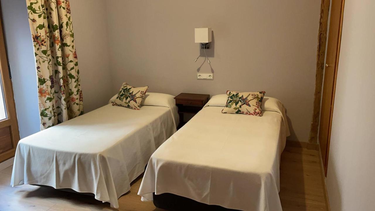 Hotel-Hospederia Los Templarios Sepúlveda Esterno foto