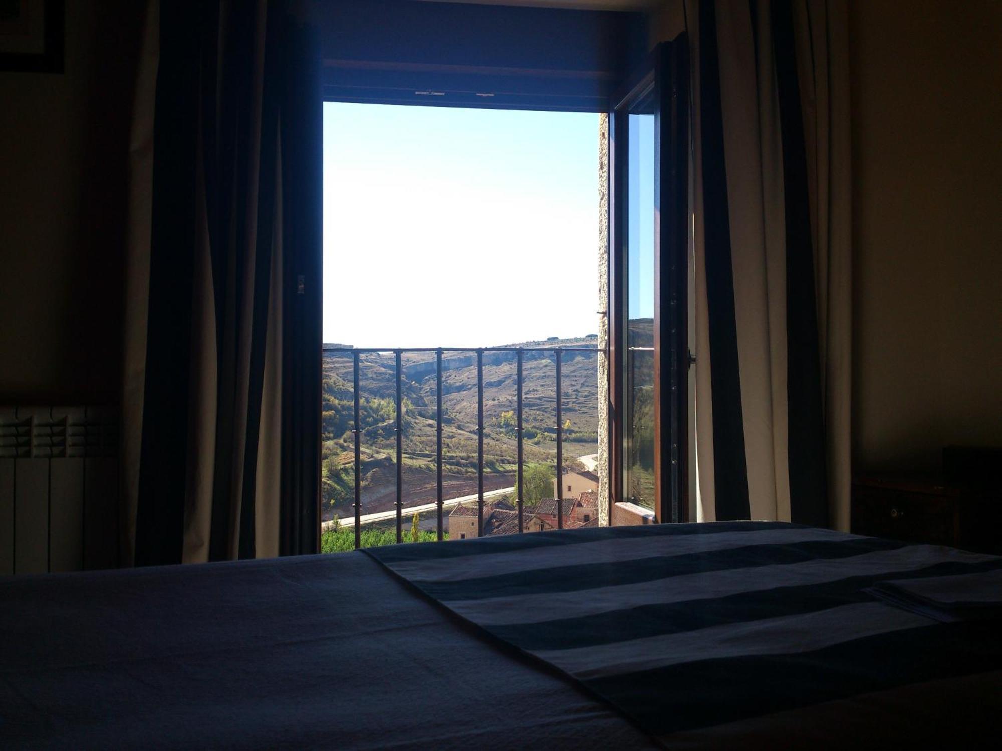 Hotel-Hospederia Los Templarios Sepúlveda Esterno foto