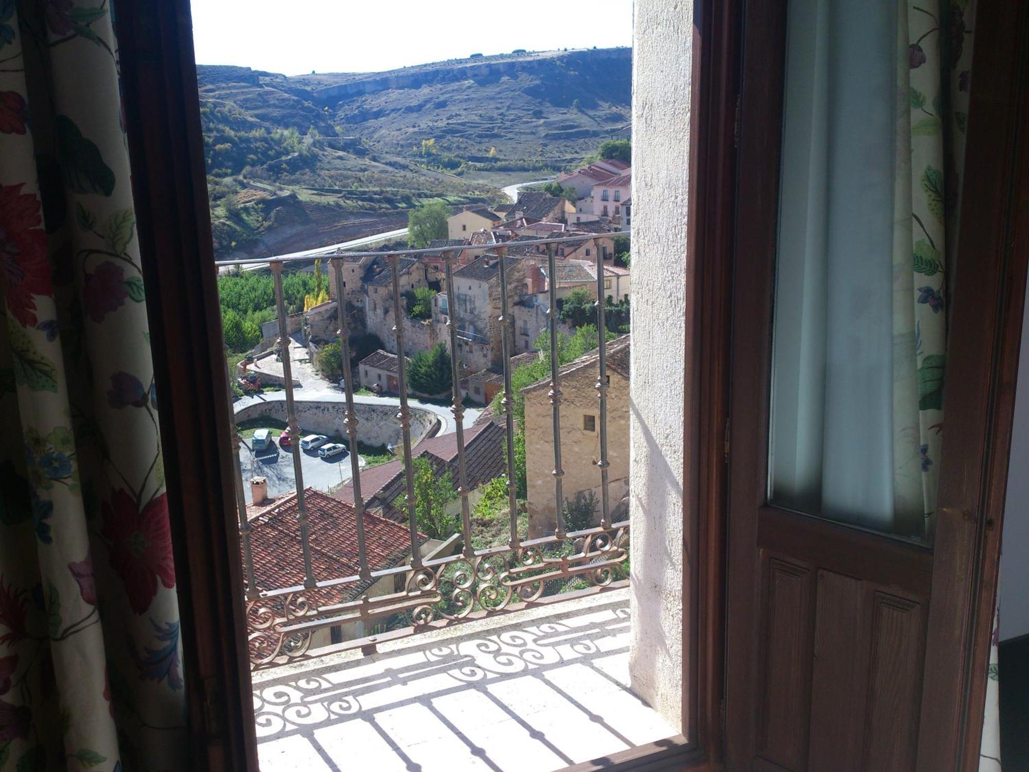 Hotel-Hospederia Los Templarios Sepúlveda Esterno foto