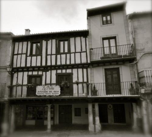 Hotel-Hospederia Los Templarios Sepúlveda Esterno foto
